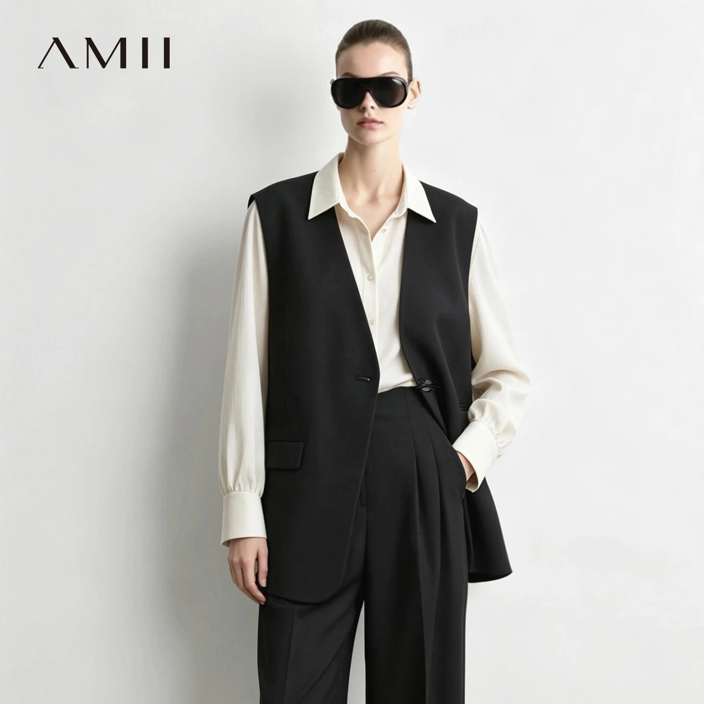 Amii Women V-Neck Long Vest Blazer Side Split Elegant Minimalist Business Casual 2026 Autumn Vests Jacket for Women 12623036
