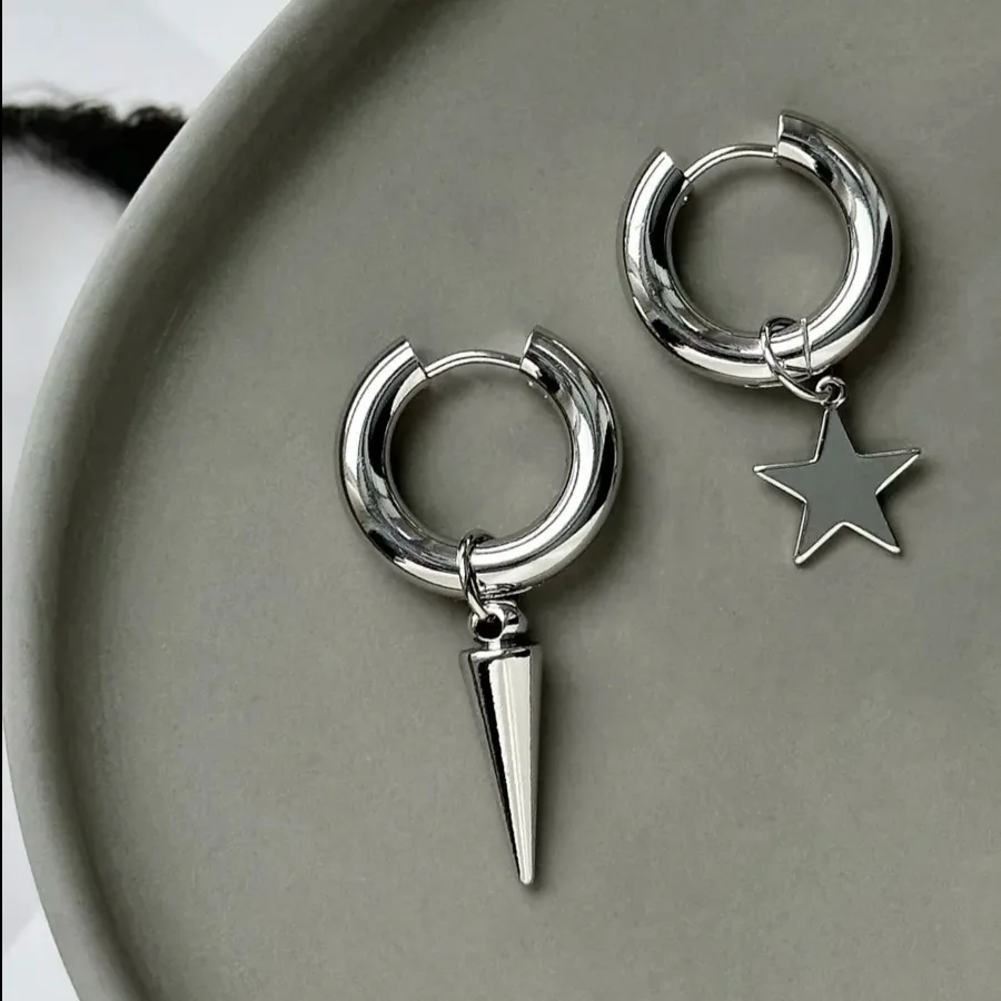 Punk Fashion Asymmetric Pentagram Hoop Earrings for Women Girls Stainless Steel Circular Ear Buckle Party Jewelry Accessories