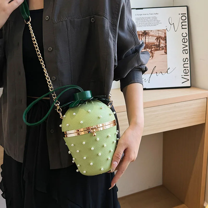 

Unique Crossbody Bag Pink Strawberry PU Leather Rivet Little Handbags Cute Funny Accory Magnetic Closure Versatile Shoulder Bag