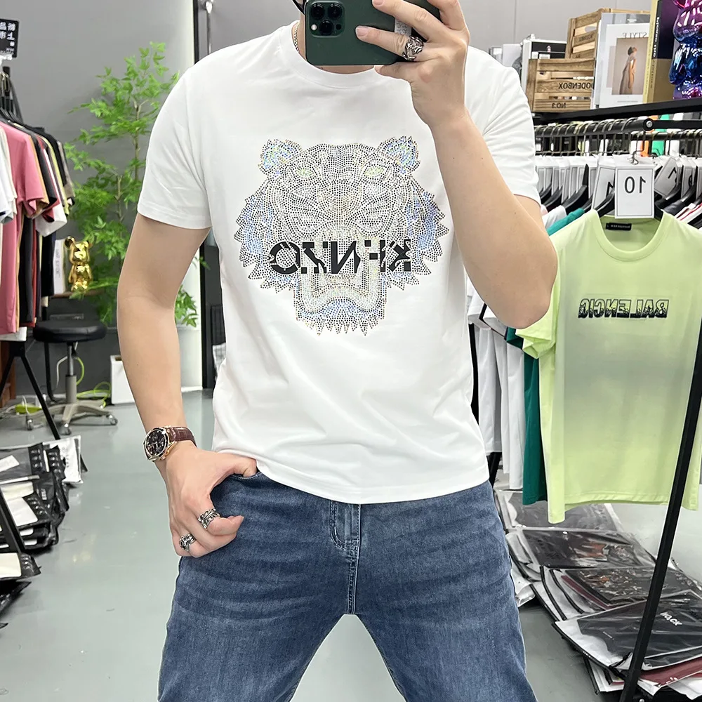 2025 New Handsome Men's Crew Neck Short-sleeved T-shirt Fashion Trend Slim Fit Heavy Industry Hot Diamond Comfortable Soft Top