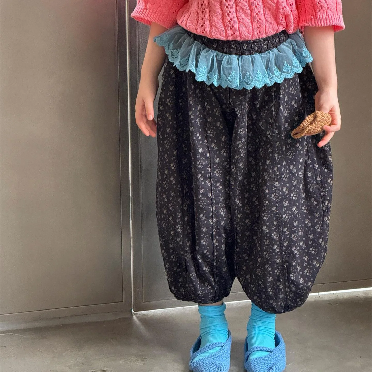 

Брюки для девочек 2026: Новая коллекция весна-лето, детская одежда в корейском стиле, милые повседневные хлопковые брюки с цветочным принтом для малышей