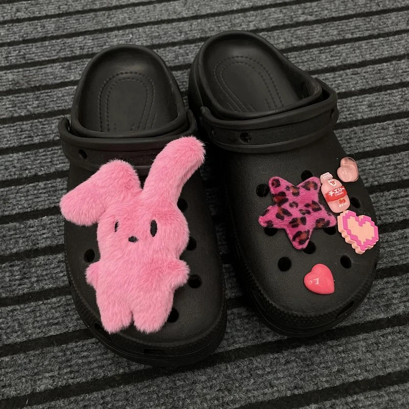 

Pink Plush DIY Shoe Charms for Sandals Cartoon Cute Rabbit Charms for Crocs Fashion All-match Shoe Accessories Lovely Quality