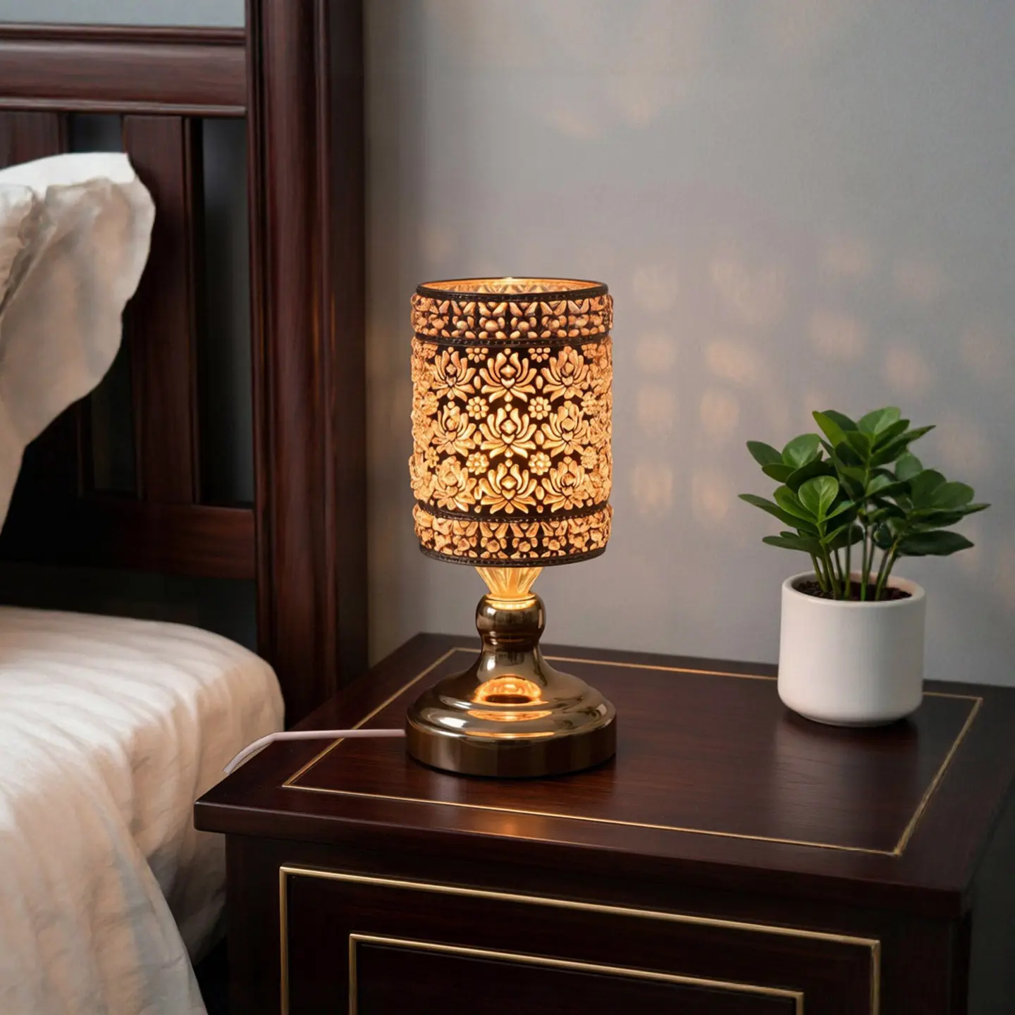 Sleep Aid Aromatherapy Lamp Romantic Plug-in Household Aromatherapy Essential Oil Lamp Bedroom Incense Burner