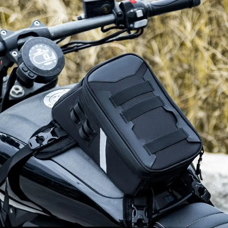 M76E Motorrad-Tankrucksack mit Öffnung von oben, 5 l Stauraum, Schnallenriemenbefestigung und Polyestergewebe-Körper für – Detail 8