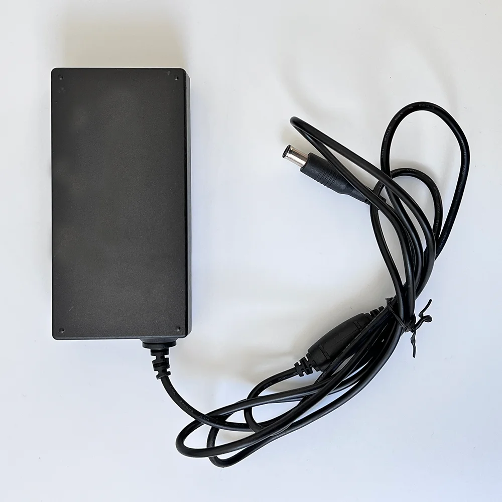 ACおよびDCアダプター,BN44-00593C,bn4400593a,a4514_dsm,45w,14v,3.215a,bn4400593c,bn4400593a,lu28e590ds,u28e590d,u24e590