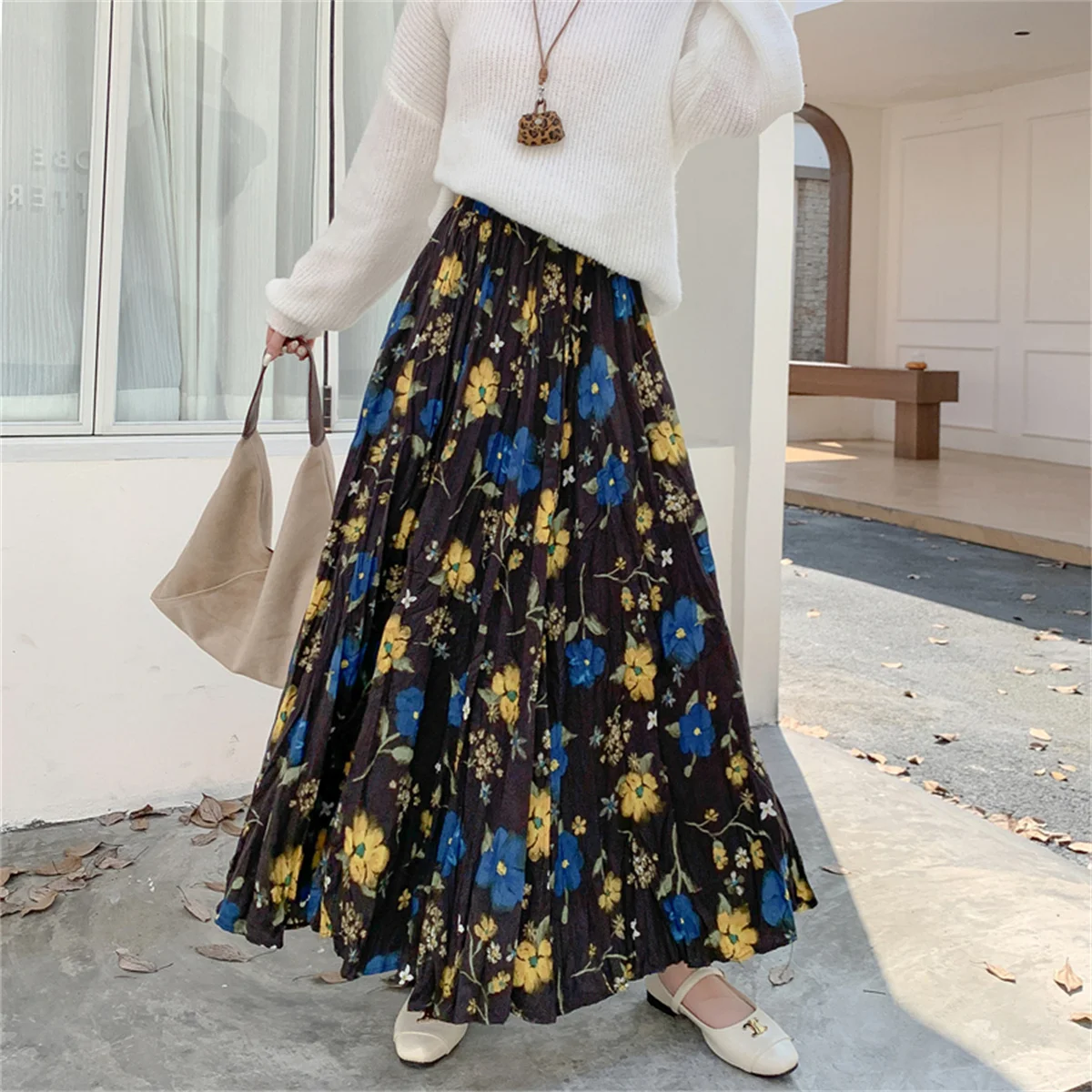 French Vintage Pleated Print Skirt for Women 2025 Spring/Autumn New Arrival High-Waisted Slimming A-Line Long Skirt