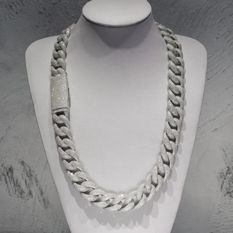 

Kibo Hiphop Jewelry 20mm Width Thick Silver Iced Out Vvs Moissanite Cuban Chain Diamond Miami Chain