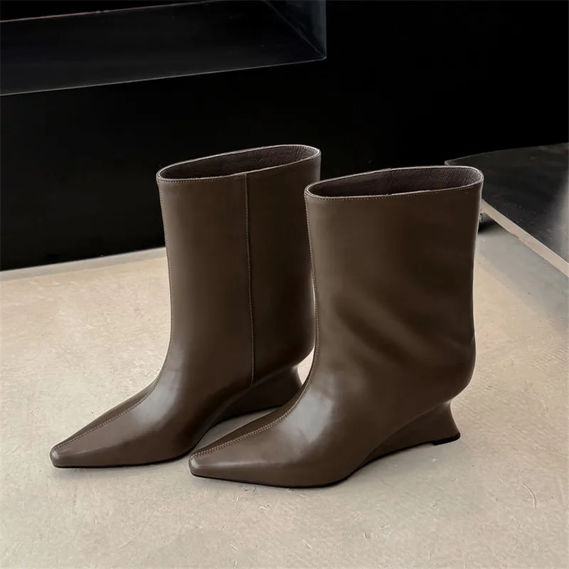 Nuevas Botas de Mujer de Piel Serraje para Otoño-Invierno, Zapatos de Moda con Punta Fina para Mujer, Botas Medias Hechas a Mano con Tacón de Cuña y Tacón Alto
