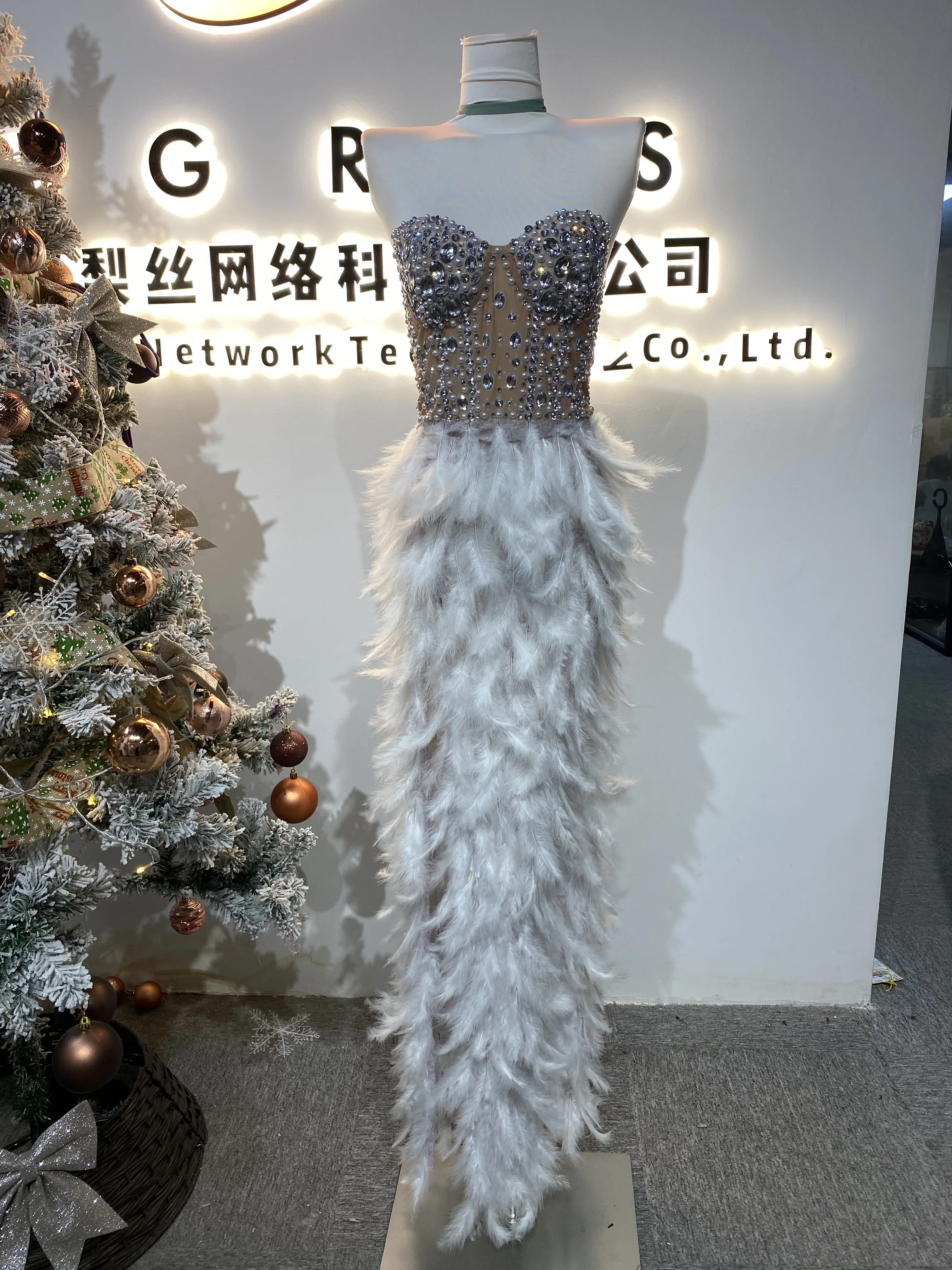 

2025 Women's Feather Diamond Party Club Dress Luxury Evening Dress Rhinestones-GZMM062