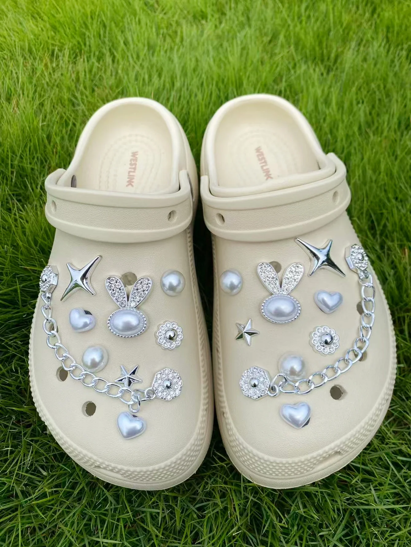 18 DIY shoe buckle decorations such as silver rabbit heads and heart-shaped stars, multi-functional shoe clip accessories for wo