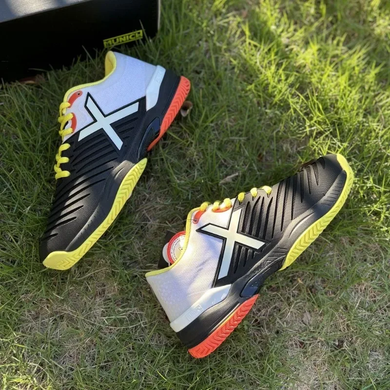 

2026 New Luxury Brand Tennis Shoes Men Wearable Badminton Shoes For Mens Designer Court Shoe Table Tennis Shoes