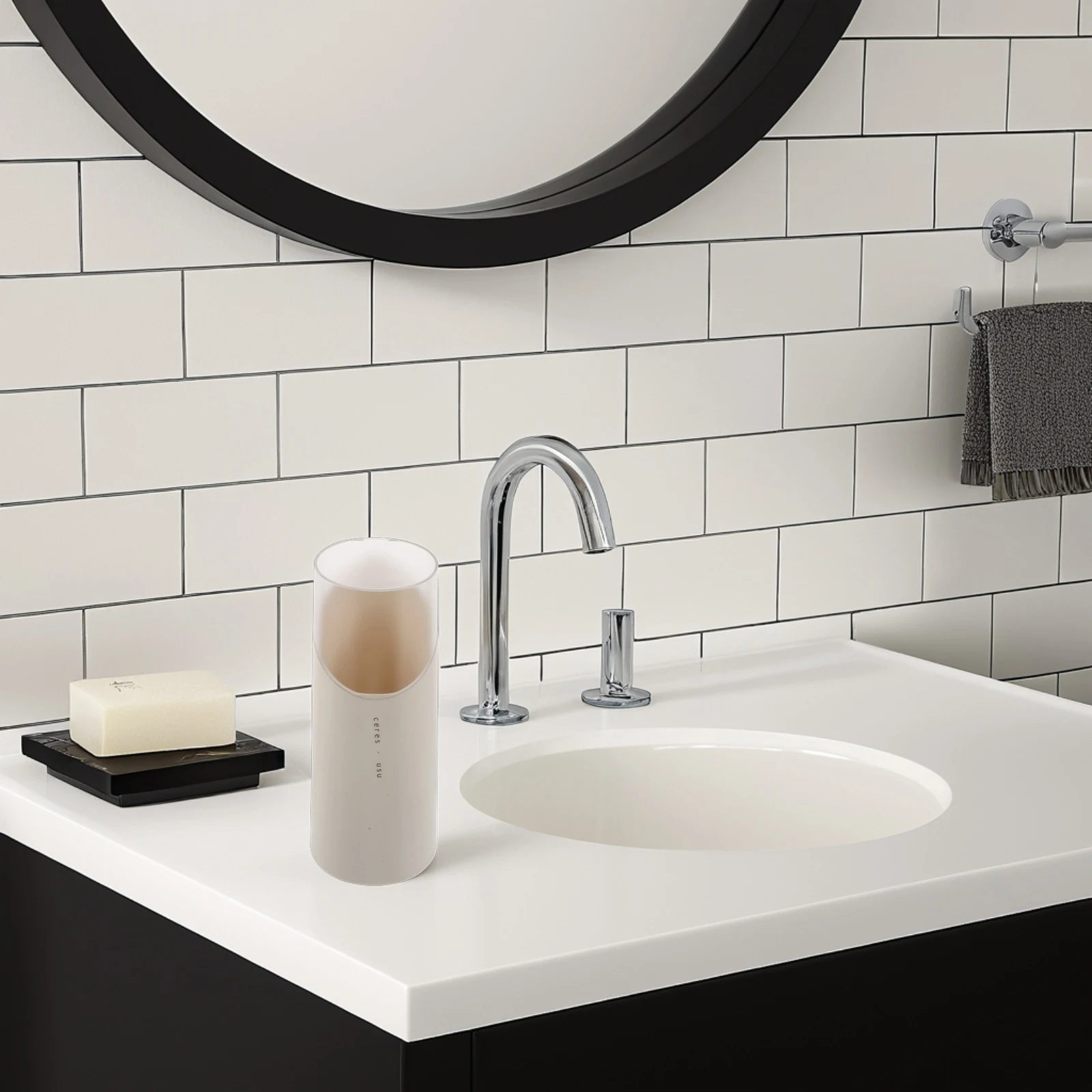 

Brush Organizer Makeup Brush Holder with Lid Makeup Storage Case Vanity Bathroom Countertop Container