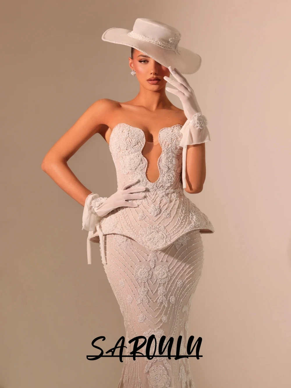 

2026 Luxury Mermaid Wedding Dress Chic Keyhole Cutout Peplum Waist Beaded Lace Sheer Mesh Bridal Gown For Bride Customized