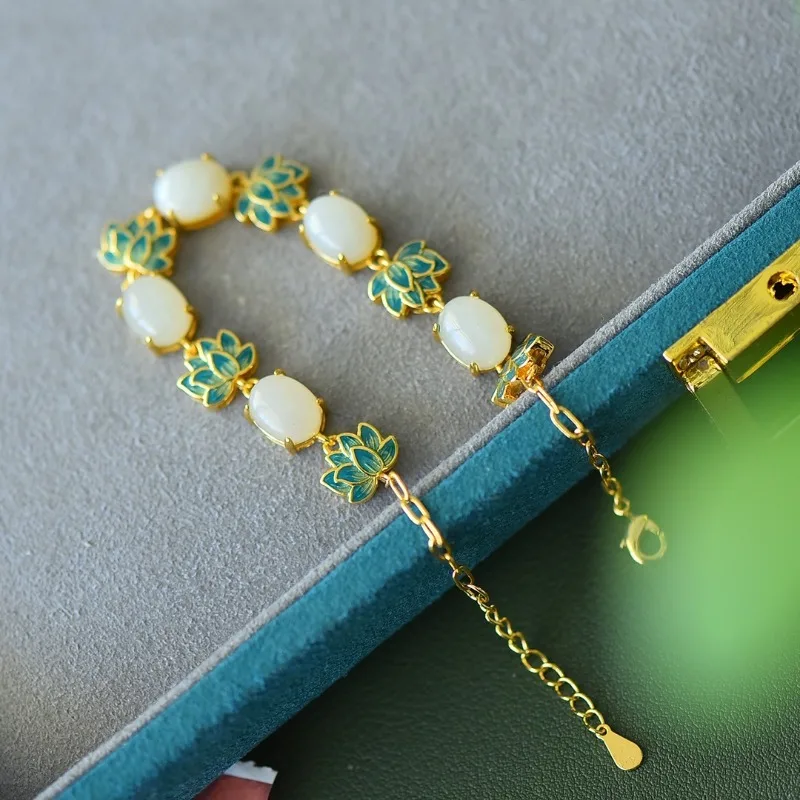 

Exquisite Hetian Jade Fashion Temperament Women's Inlaid Jade Bracelet