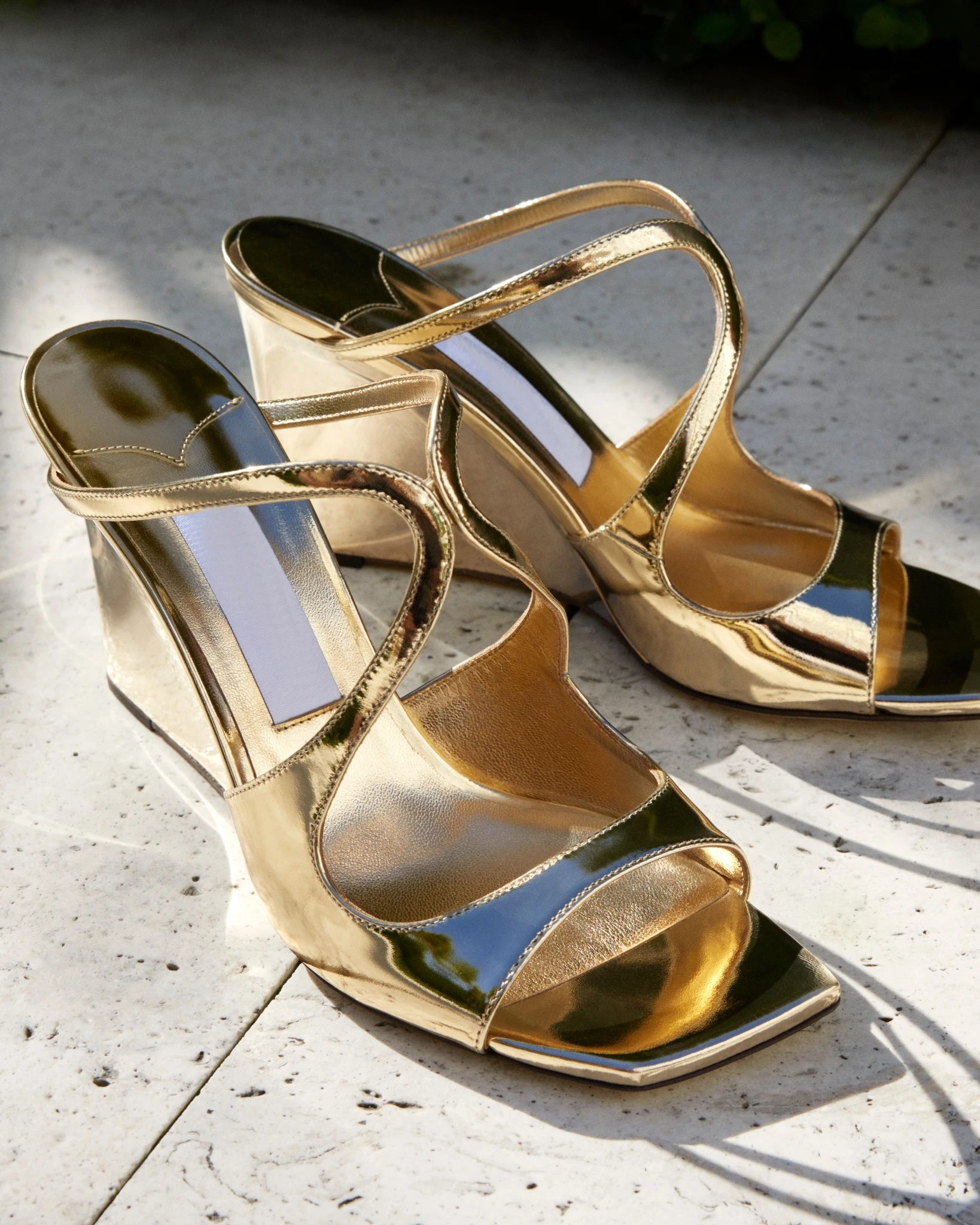 Metallic Golden Leather Open Toe Cross Straps Wedges Sandals Slip-On Hollow Slingback Summer Designer Women Sexy Party Shoes