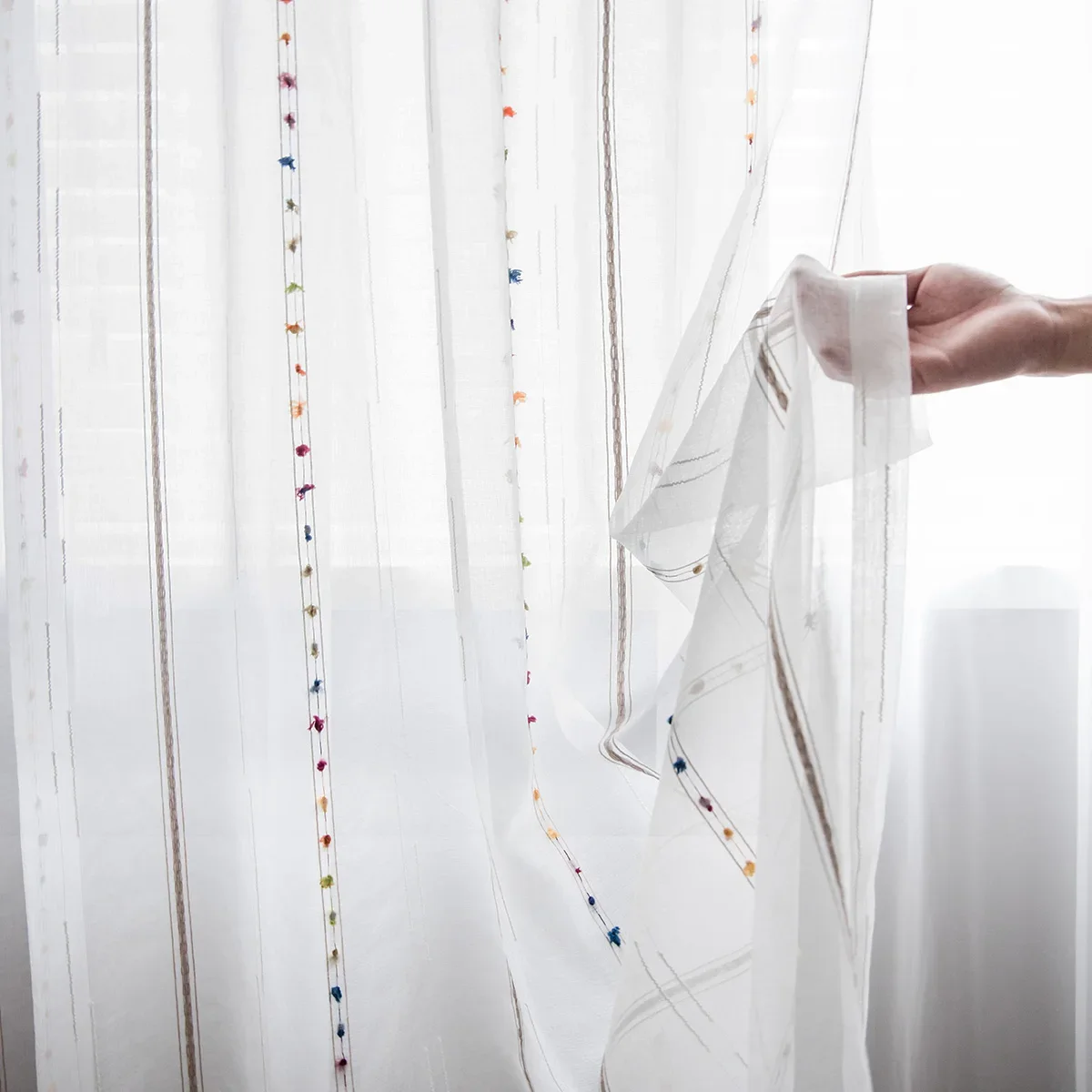 Nordic Vertical Colorful Stereoscopic Embroidered Line Bedroom Sheer Drape， Window Screens Tulle Curtains For Living Room Custom