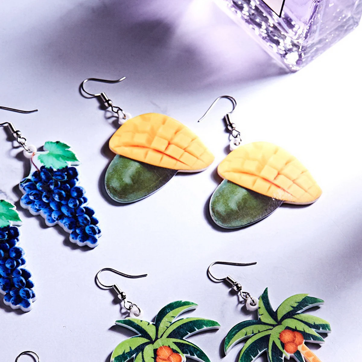 

Green Earrings for Women Stylish Dangling Earbob Delicate Jewelry Fashion Accessory Party Banquet Wear Gift Ear Drop Dangler Ear