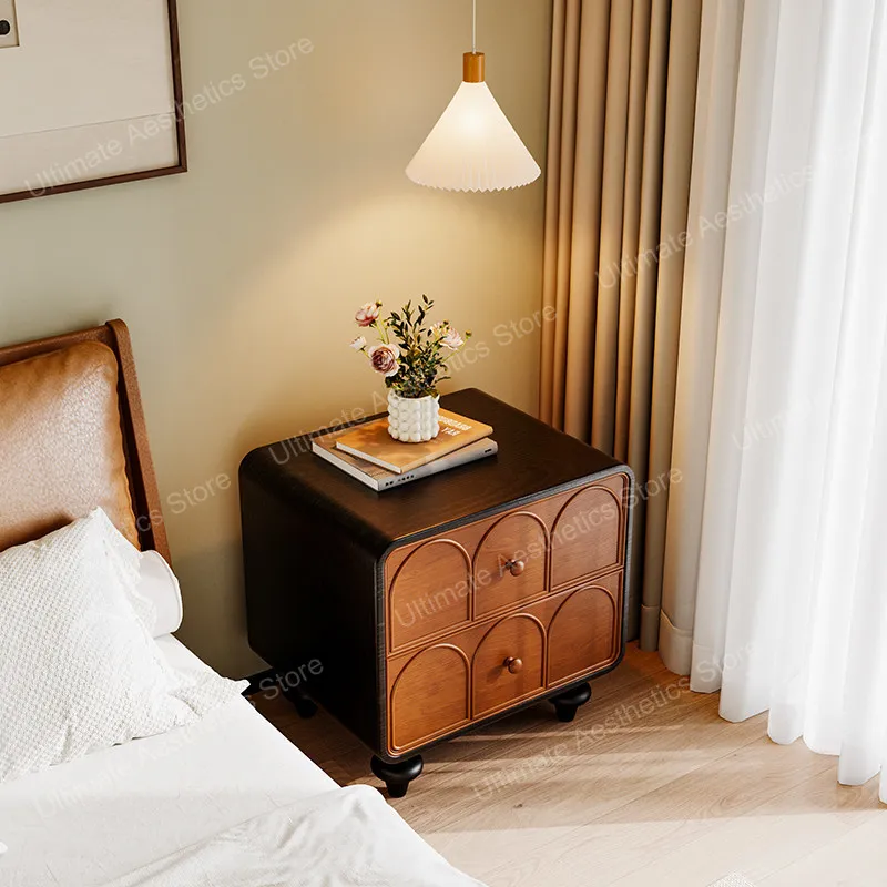 Storage Bedside Table Aesthetic Luxury Light Luxury Night Table Bedroom Classic Large Capacity Mesa De Noche Home Furniture