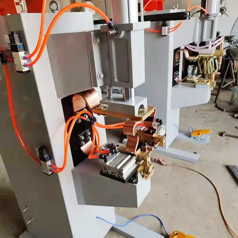 T-shaped workpiece spot welding machine metal welding machine
