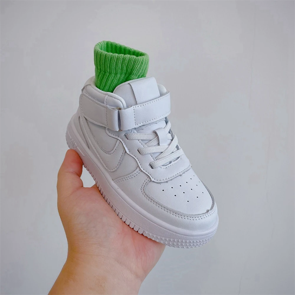 Sepatu kets nyaman anak laki-laki, sepatu Sneakers lari tenis warna putih, sepatu anak laki-laki dan perempuan