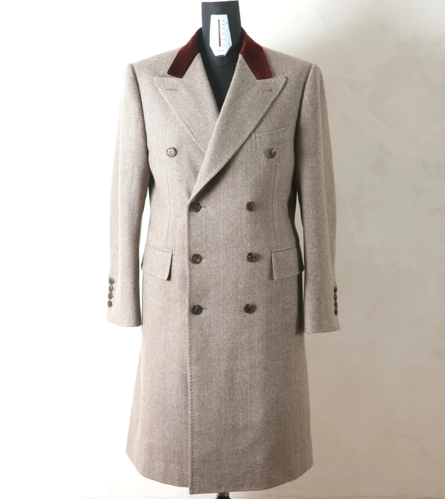 

Boutique Plaid Men Overcoat Wool Blend Double Breasted Classic Thick Autumn and Winter Outdoors Warm Men's Jacket Custom Made