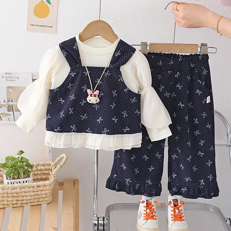 nuovo-set-di-abbigliamento-primaverile-e-autunnale-2025-per-bambina-3-pezzi-maglia-a-maniche-lunghe-gilet-con-bretelle-pantaloni-outfit-per-neonati-e-bambini