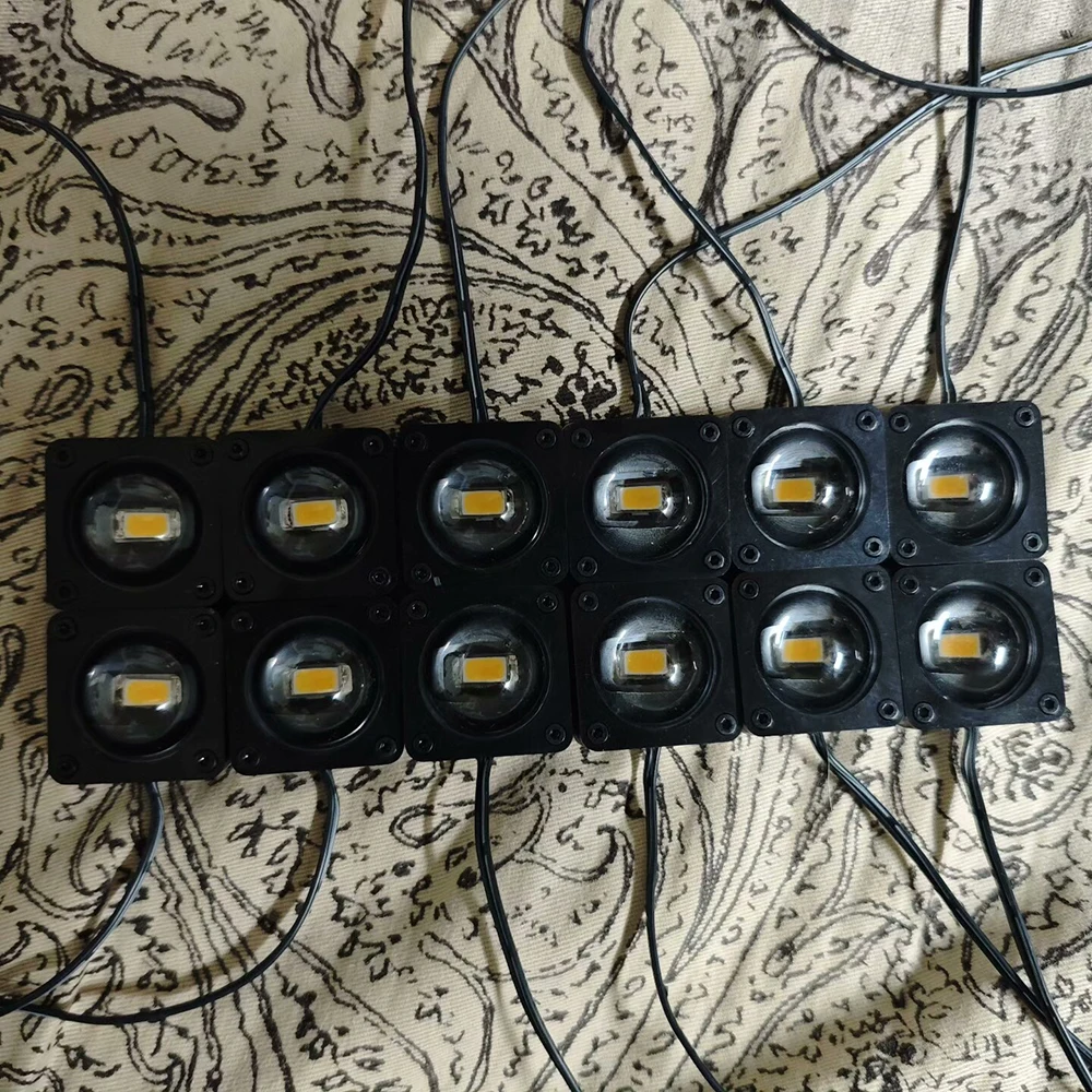 

2Pcs LED Headlights with Channel Switch for 1/10 RC Crawler Car Traxxas TRX4 Defender Bronco AXIAL SCX10 RC4WD D90 Chevrolet