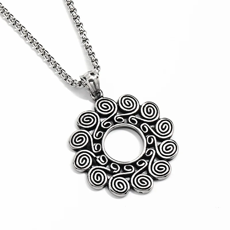 European and American Fashion Mandala Pattern Punk Necklace Personalized Stainless Steel Hollow Flower Pendant