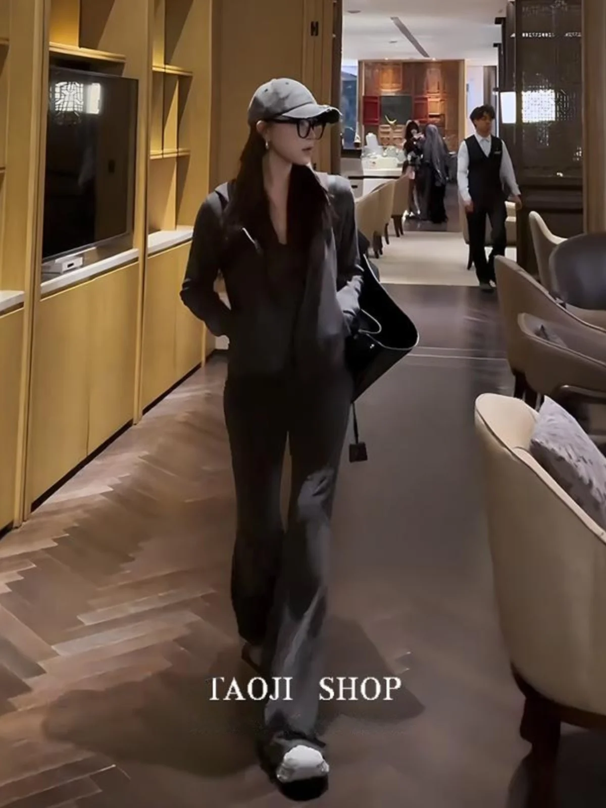 

Fashionable Casual Sportswear Set Women's Springtime Hoodie Jacket High Waist Slimming Flared Pants Two-Piece Ensemble