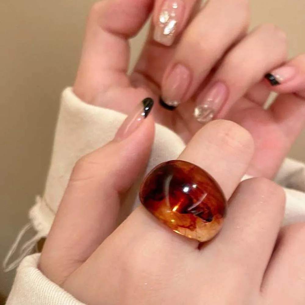 شخصية Kawaii الألماني الأقراط حمض الخليك حجر الراين الكرتون سلسلة قلادة غطاء الرأس الكورية نمط أغطية الرأس النساء #2