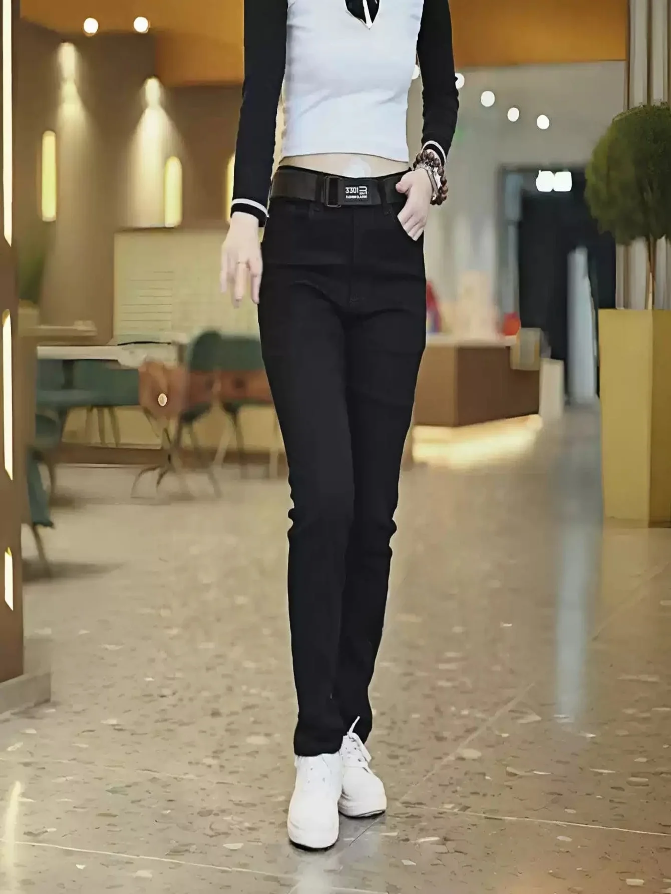 

Минималистичные черные джинсы slim fit для мужчин, уличный стиль, легкий ретро-дизайн. Аксессуары и ремни не входят в комплект.