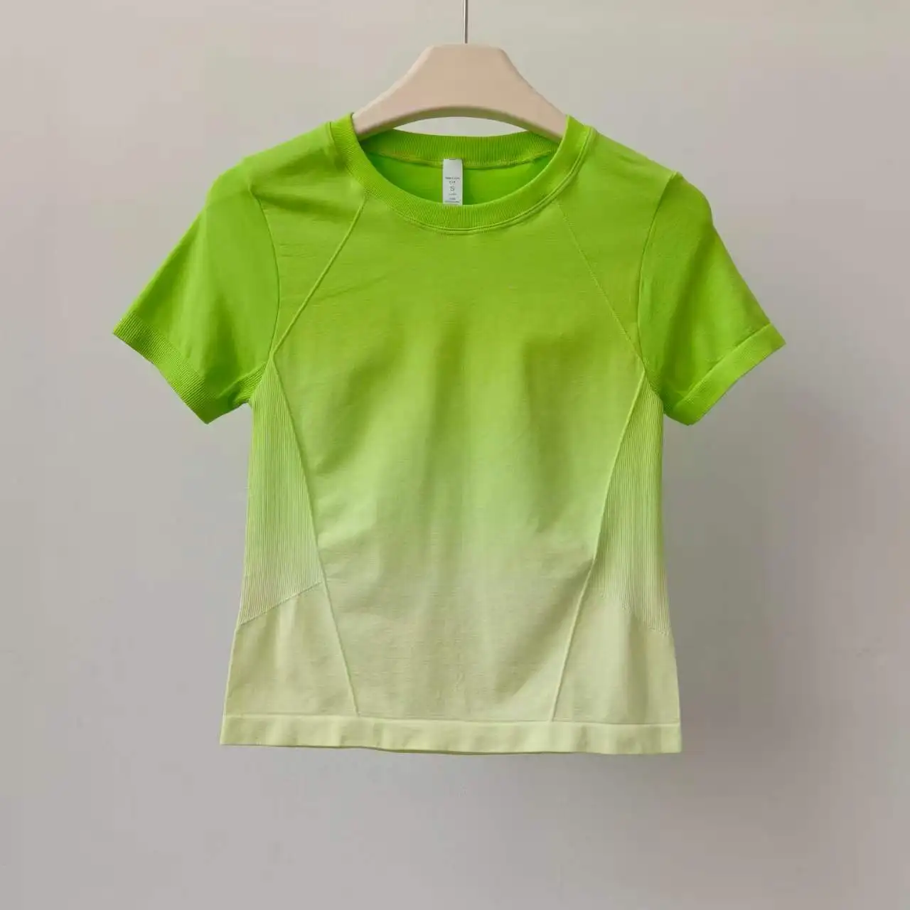 Women's Seamless Yoga Shirt Short Sleeve Crop Top Gradient Sport T-shirts Fitness Workout Gym Clothes for Running T-shirt