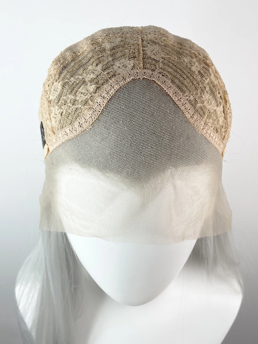 Widow‘s Peak Silver Grey 13x4 Synthetic Lace Front Wigs for Women Elf Cosplay 26 Inch Long Straight Glueless Wigs Free Part