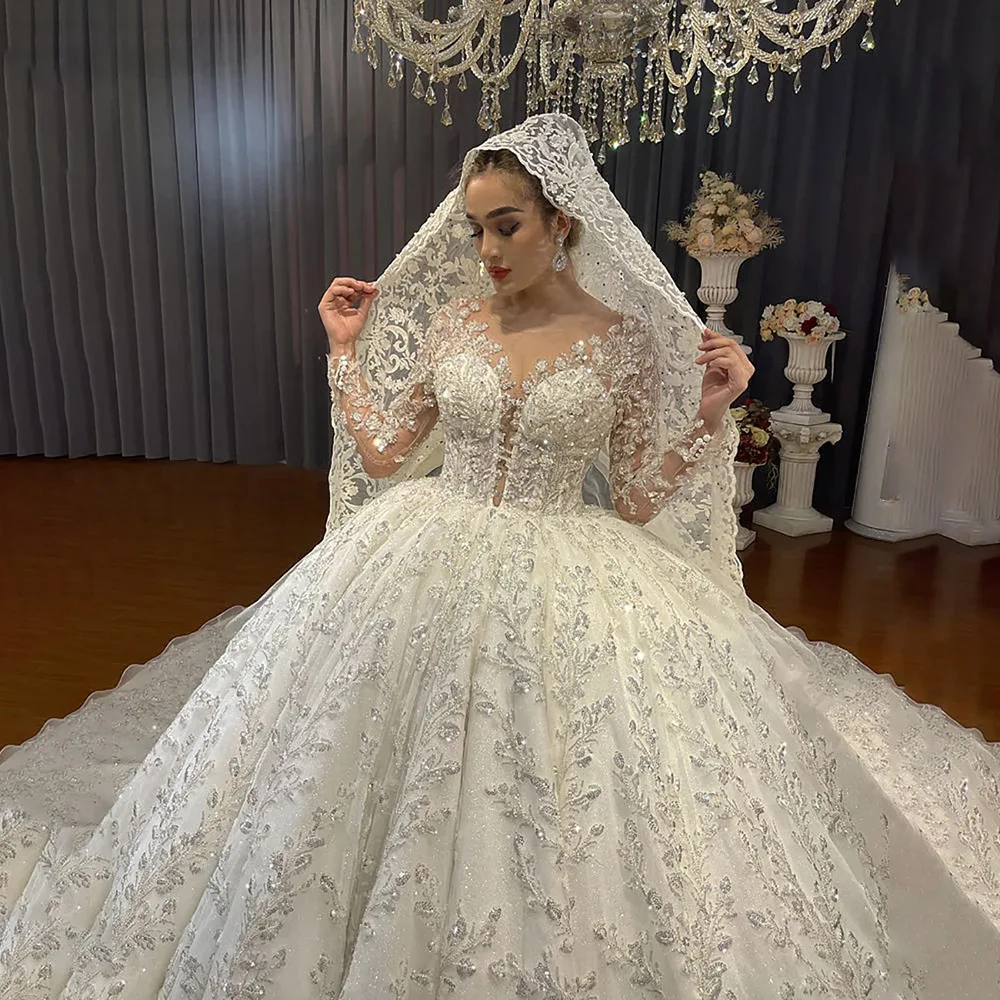 Gorgeous Ball Wedding Dress Sweetheart Princess Lace Applique Beaded Long Sleeve Sparkling Bridal Gown Cathedral Trailing Dress