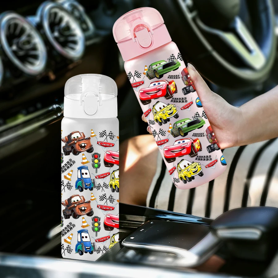 1 Stück Disney, Auto, Rennmuster 26 Unzen Kunststoff-Wasserflasche, Outdoor-Sport-Wasserbecher, Geburtstags-/Schulgeschenk