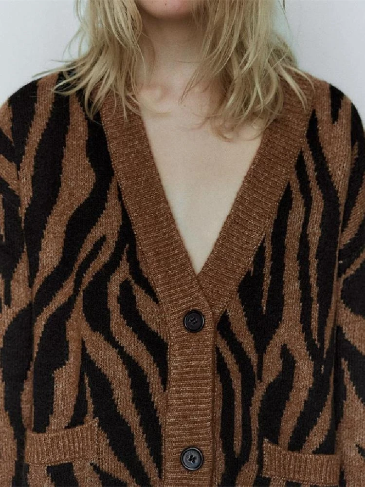 Autumn Winter New Sle Women's Wild Faion Animal Print V-ne Long Sve Knitted Knitwear Jaet Simple Commute Sle