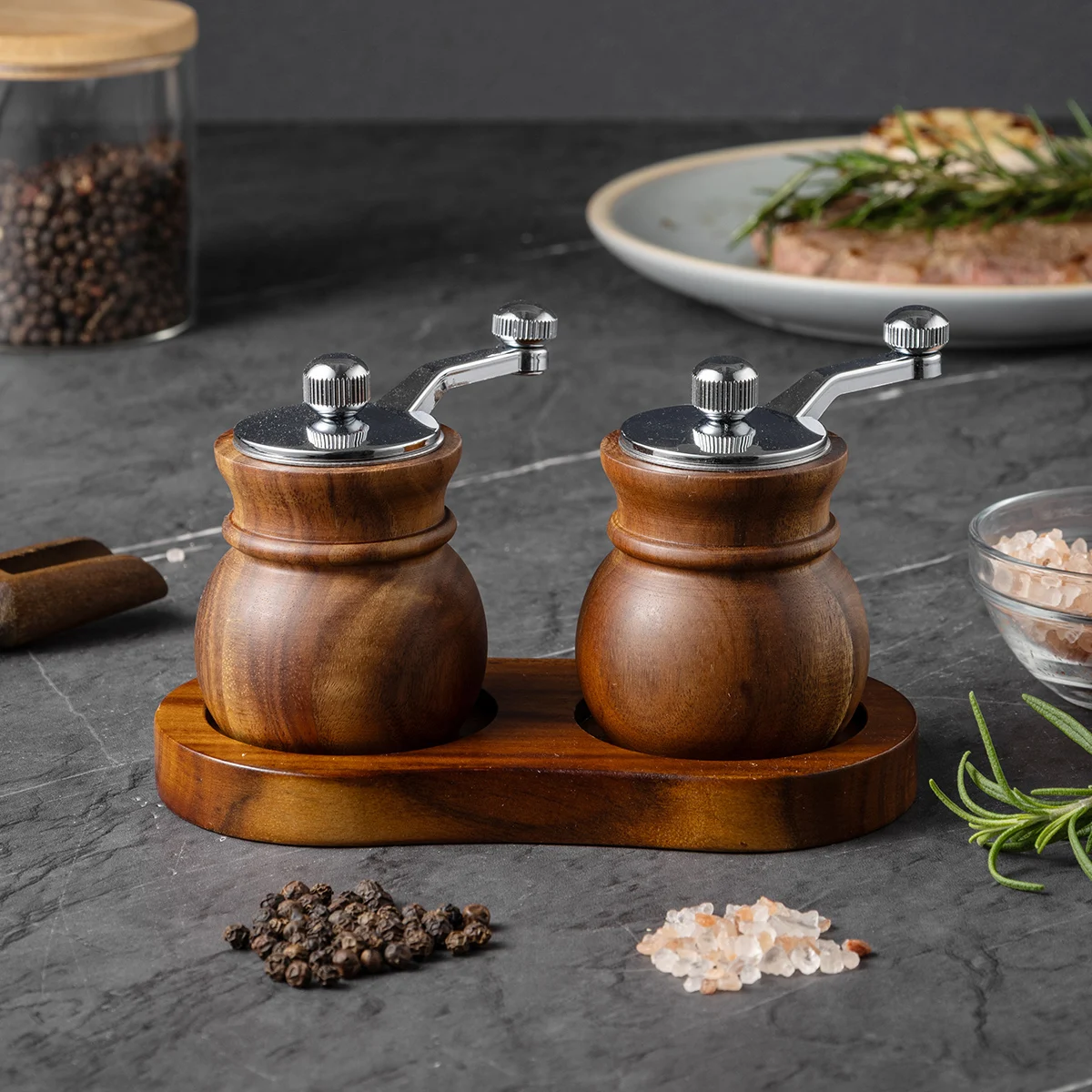1PC/2PCS/3PCS/Solid wood hand cranked pepper grinder, labor-saving seasoning bottle, wooden ground pepper powder