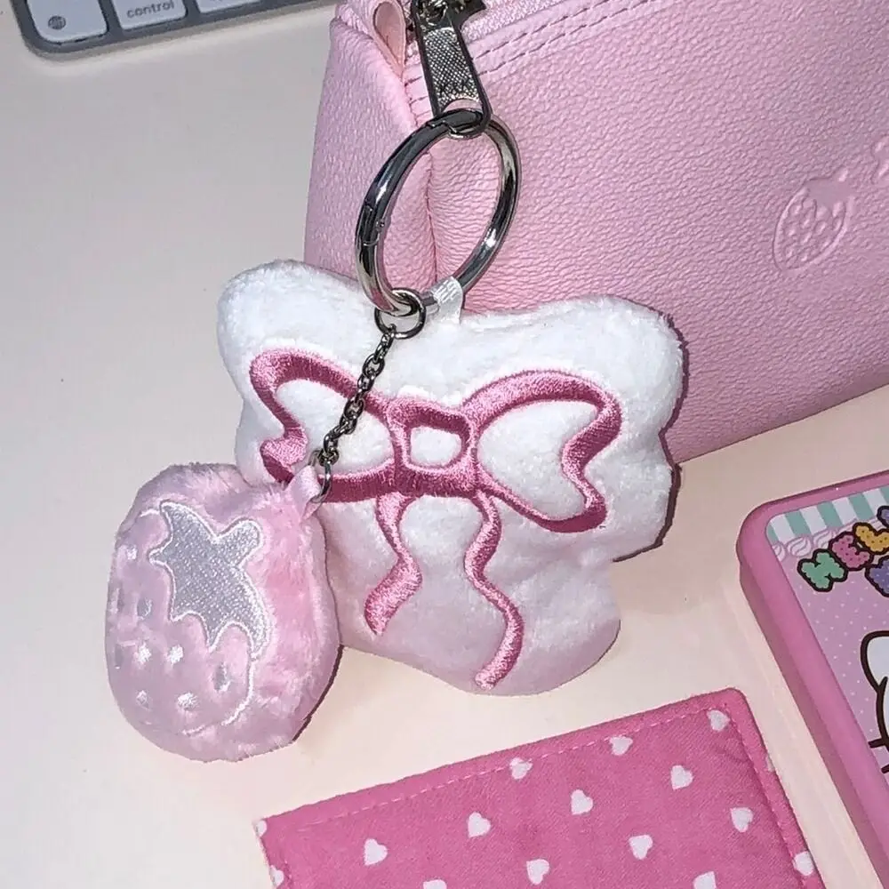 蝶ネクタイの形をしたキーホルダー,カワイイバックパックの装飾,かわいいキーリングの装飾,かわいいキーリングの装飾品