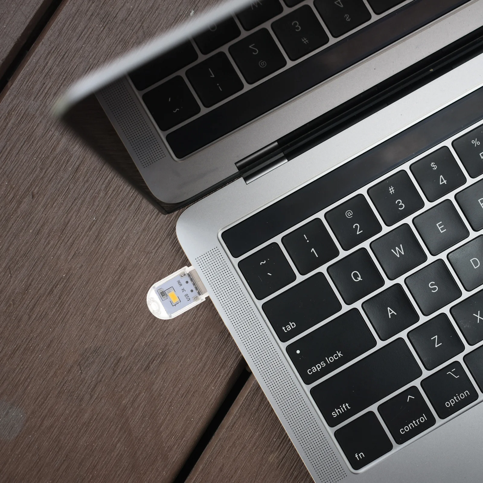 8 個ミニ USB ナイトライト車内雰囲気ランプポータブル USB 電源アンビエント照明ライト車両用