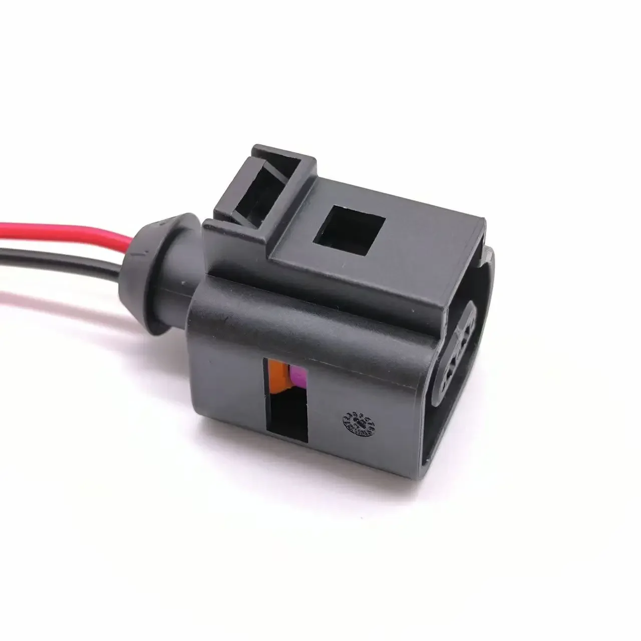 License Plate Light Connector for Volkswagen Bora/Jetta/Santana/Passat B6/Polo/Golf IV & VI Models