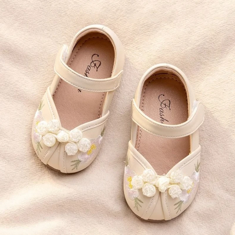 

Toddler Girls Chinese Ancient Style Shoes Soft Sole Embroidered Leather First Walkers Autumn Hanfu Princess Design Baby Shoes