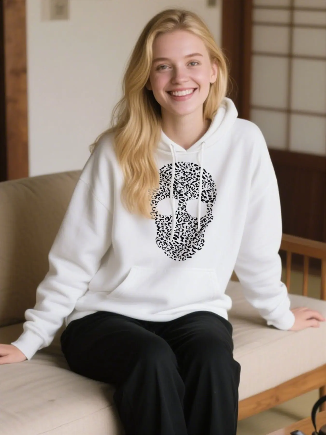 

Leopard Skull Print Hooded Sweatshirt, Soft Fleece Pullover For Halloween & Casual Outings