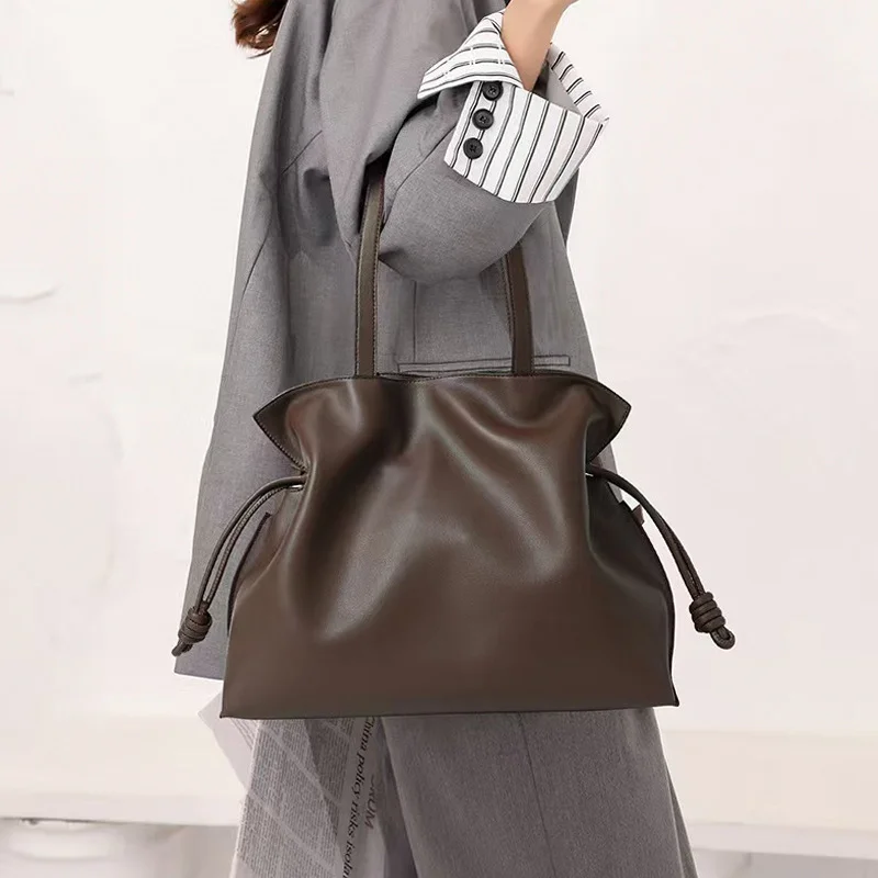 

Coffee Leather Drawstring Bag Women's Simple Satchel Handbag with Pleats Single Shoulder Bag Versatile Large Capacity Tote Bag