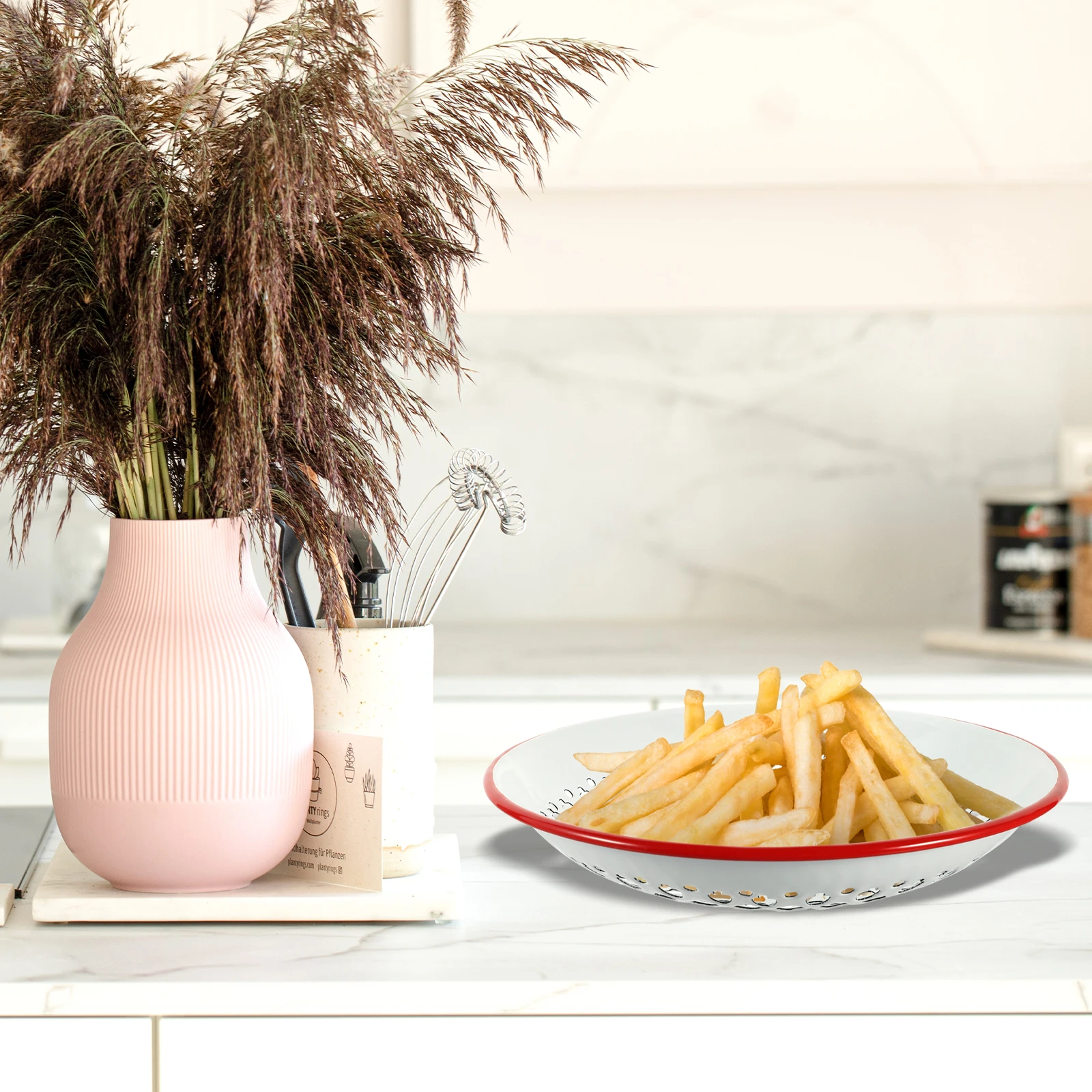 

1Pcs Enamel Drainer Basket Multifunctional for Kitchen Draining Plate Sturdy and Versatile Usage Enamel Draining Basket