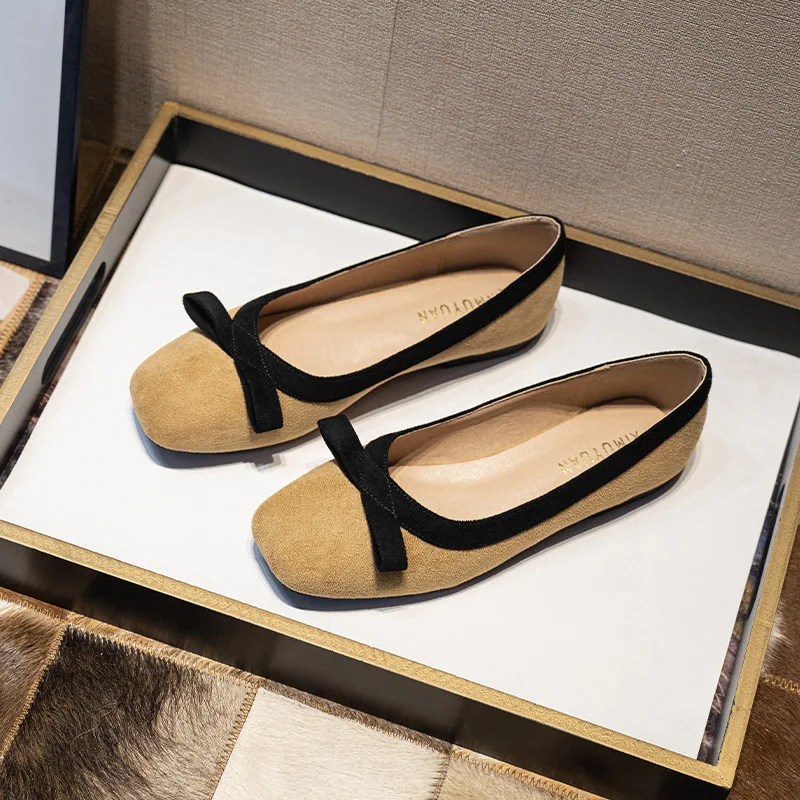 大きいサイズの女性用フラットシューズ、柔らかいベルベット素材 - Loafer Flat Women のレビューと価格