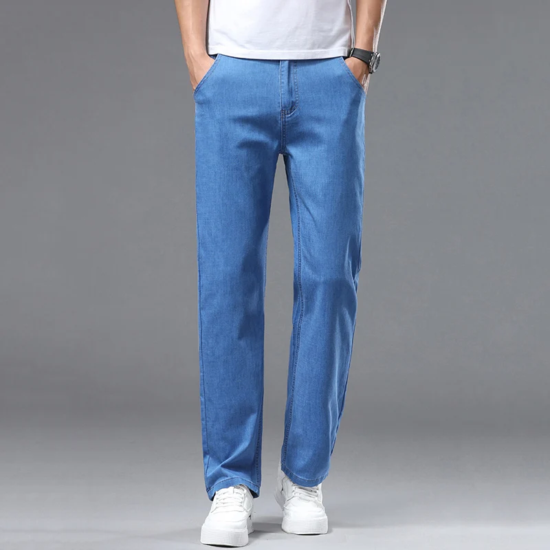 Sommerliche, dünne, atmungsaktive Herren-Business-Jeans aus gutem Stoff – modische, schmal geschnittene, gerade geschnittene, vielseitige Denim-Hose für den Alltag
