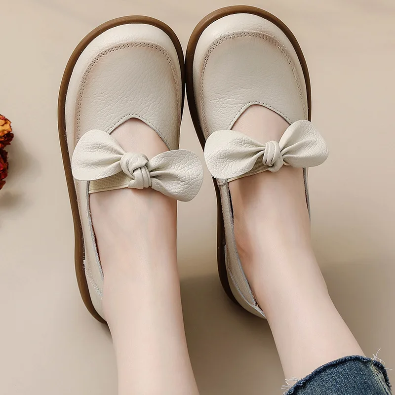 

2025 New women's bow slip on loafers authentic leather moccasins woman wide toe flats ladies ballet flats with elegant shoes