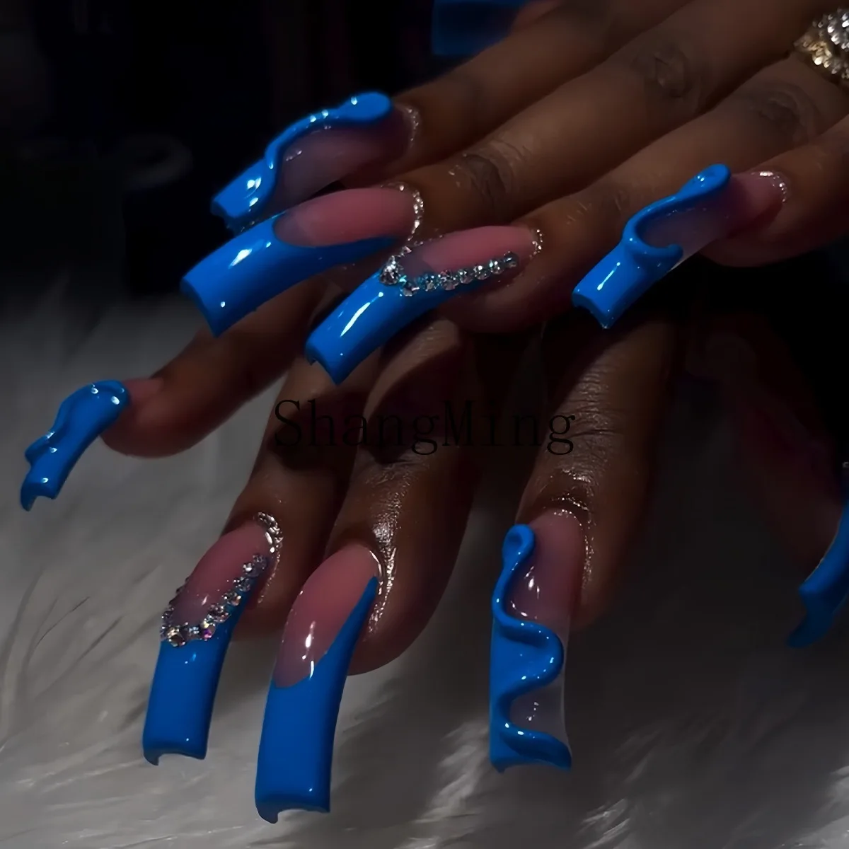 

PYH hot-selling curve nail three-dimensional sense striped broken diamond embellishment wearing nail removable fake nail