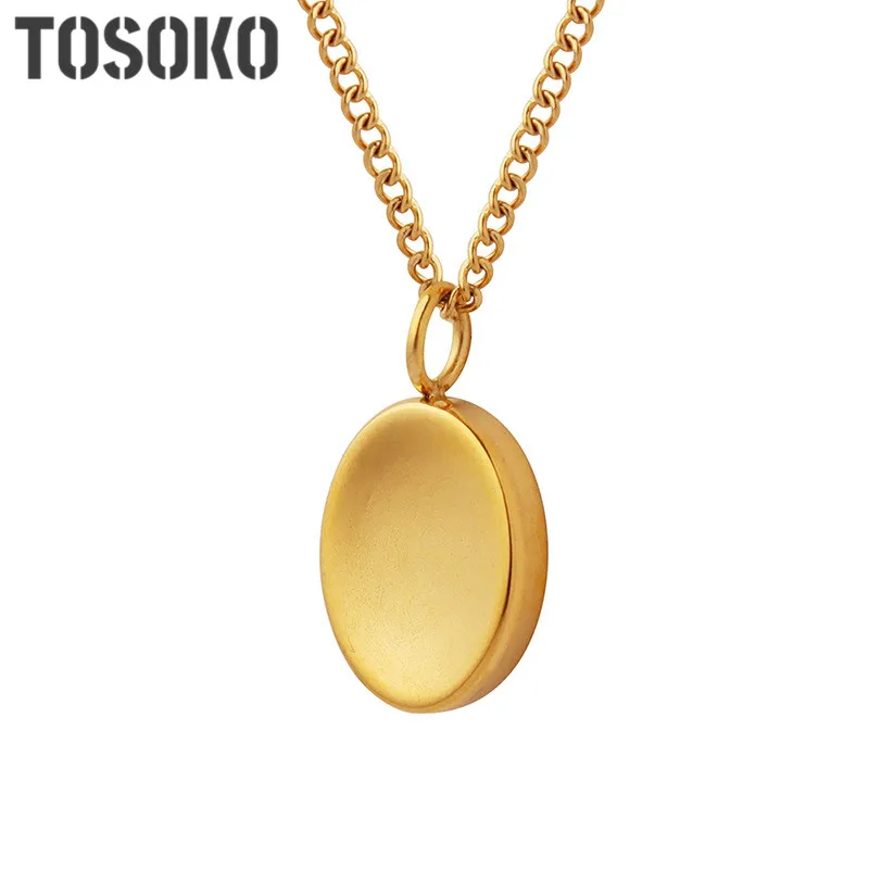 

TOSOKO Stainless Steel Jewelry Geometric Oval Pendant Necklace Girls Fashion Clavicle Chain BSP346