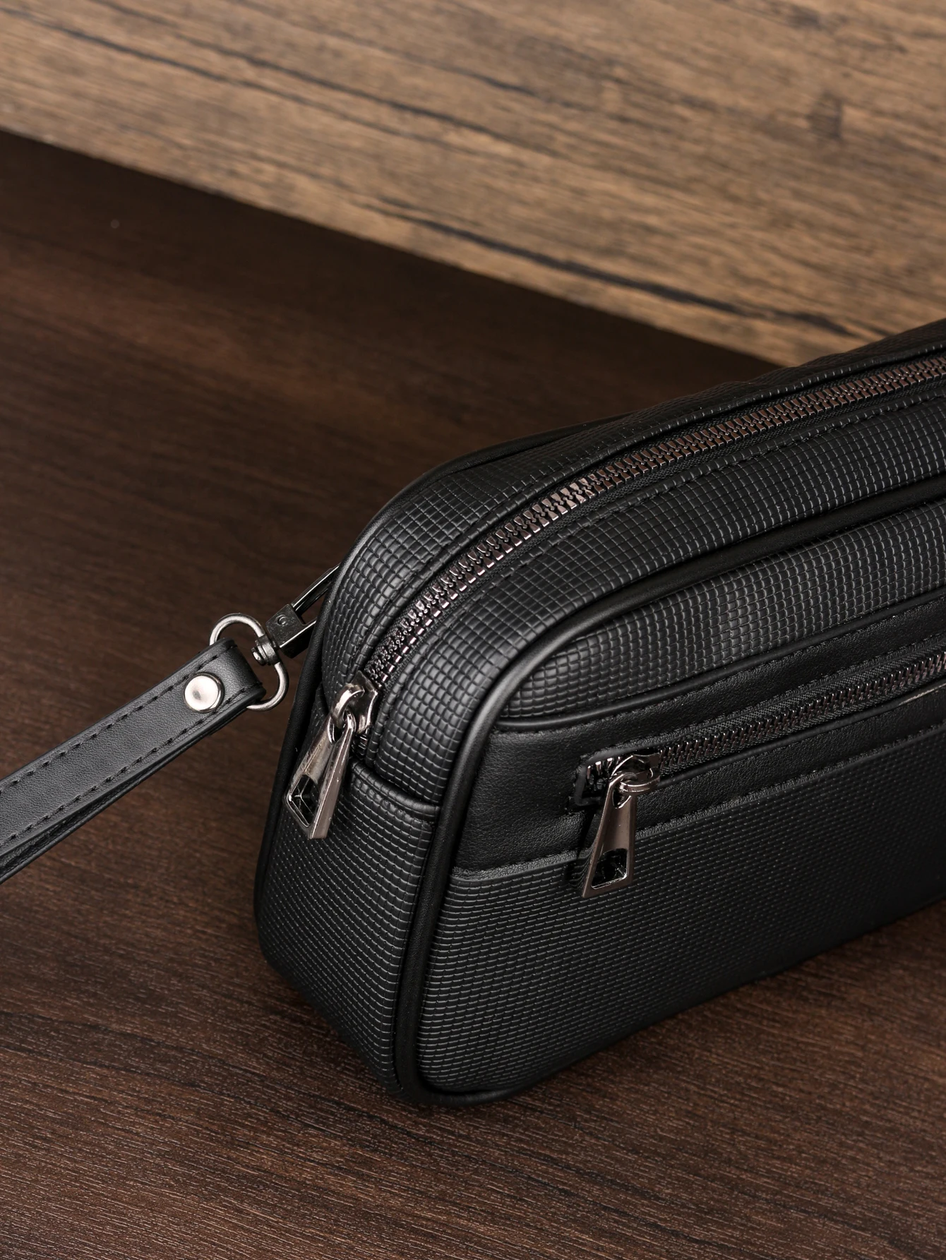 Casual Retro Commuter Clutch Bag Fashion Business Portable Large Capacity Multifunctional Travel Tote Handbag Cell Phone Bag